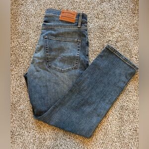Lucky Brand Men’s 410 Athletic Straight Jeans W32 L30